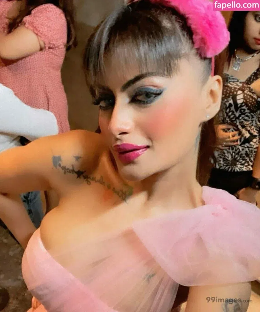 Suhaani Laskar Onlyfans Photo Gallery 