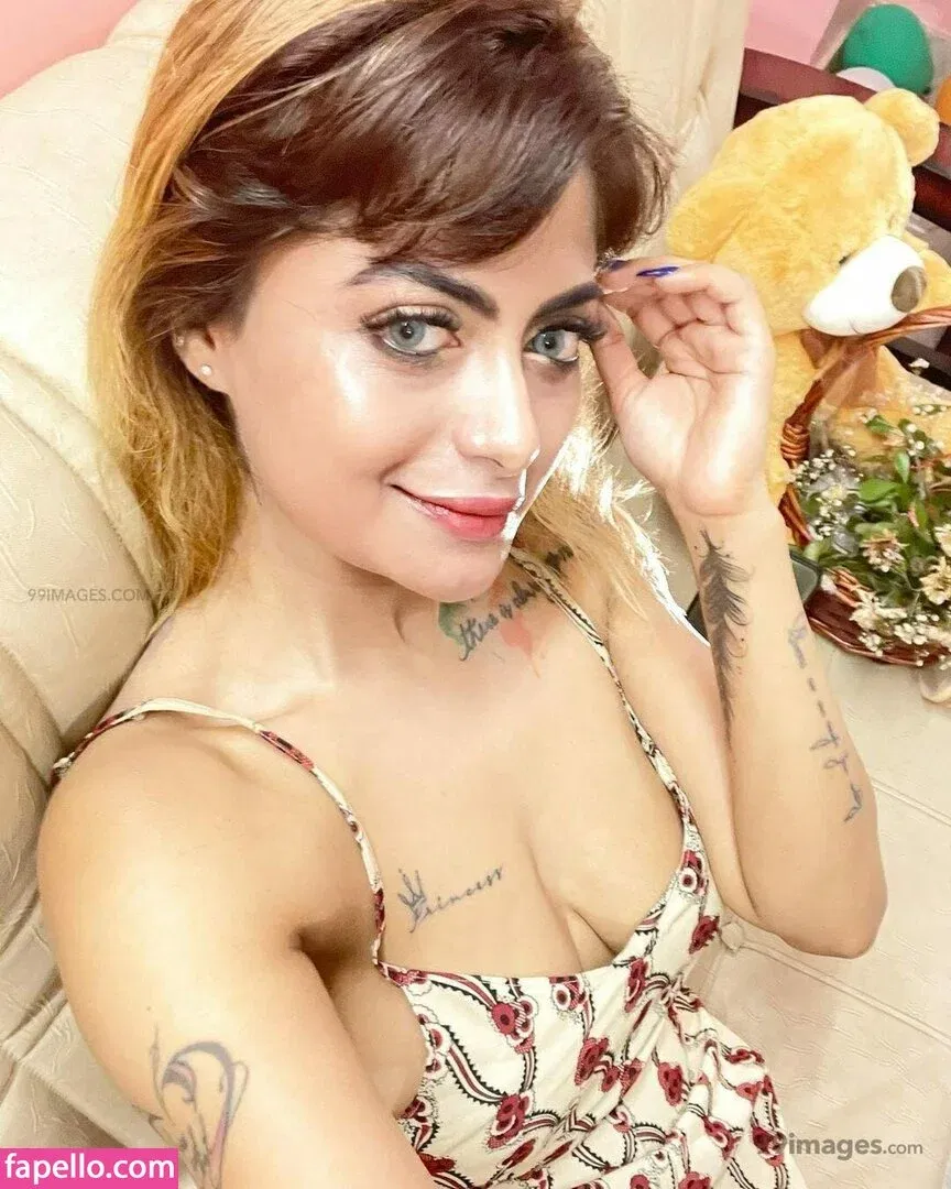 Suhaani Laskar Onlyfans Photo Gallery 