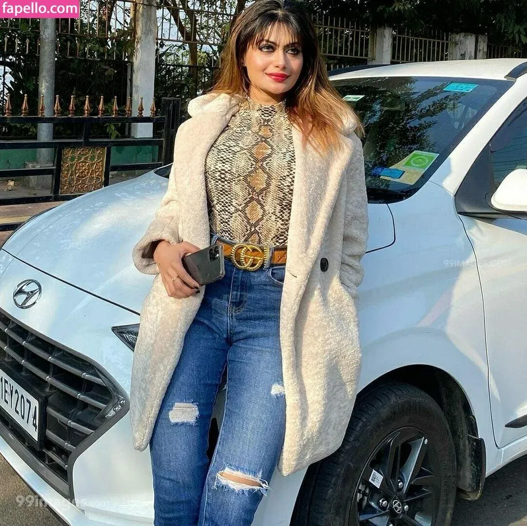 Suhaani Laskar Onlyfans Photo Gallery 