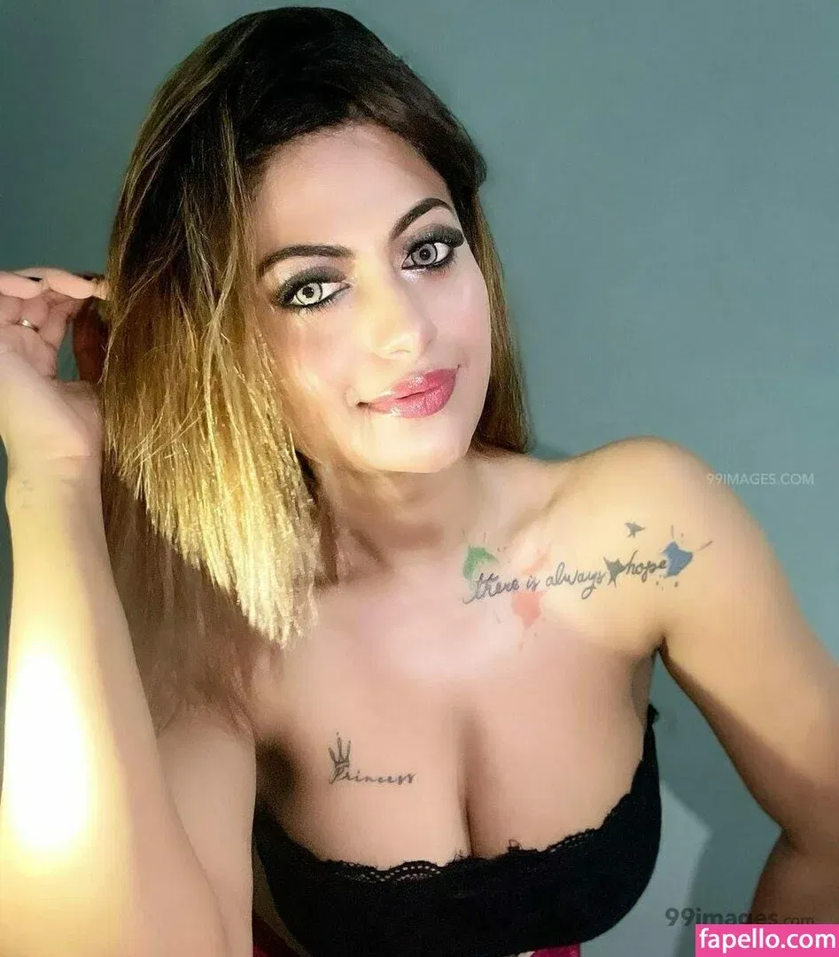 Suhaani Laskar Onlyfans Photo Gallery 