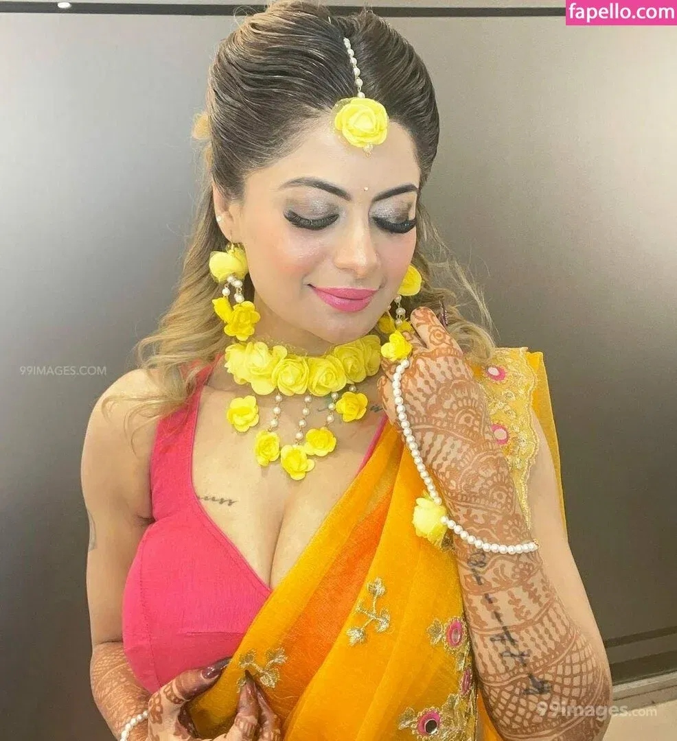 Suhaani Laskar Onlyfans Photo Gallery 