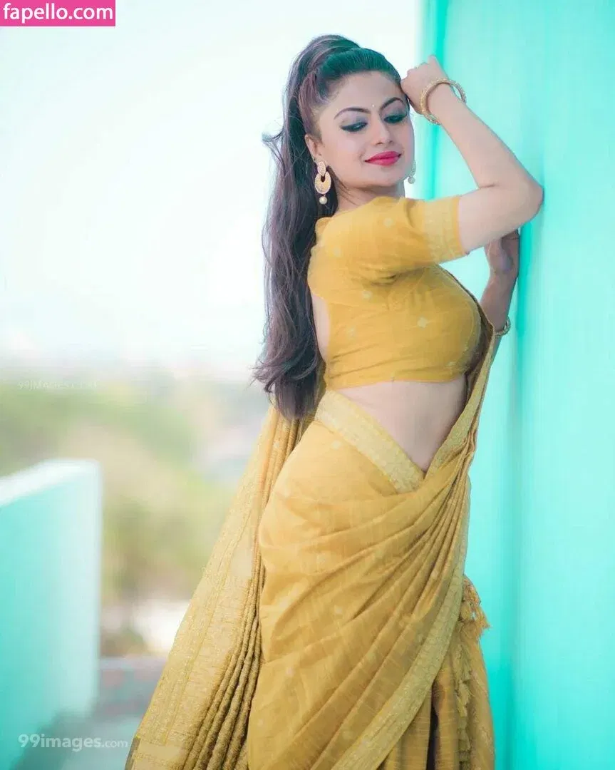 Suhaani Laskar Onlyfans Photo Gallery 