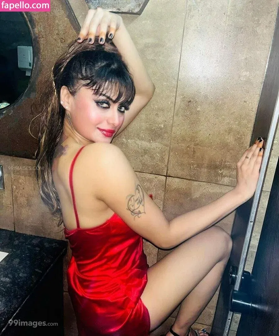 Suhaani Laskar Onlyfans Photo Gallery 