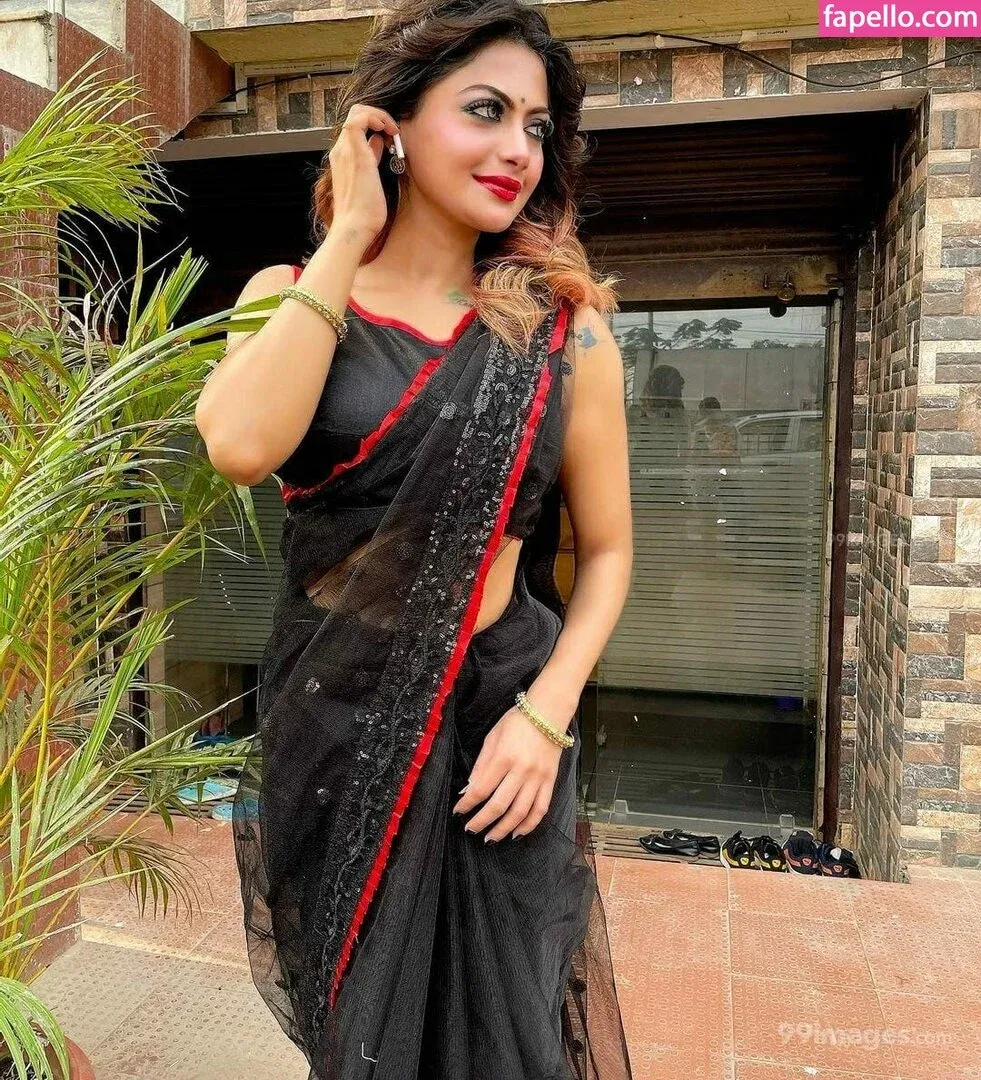 Suhaani Laskar Onlyfans Photo Gallery 