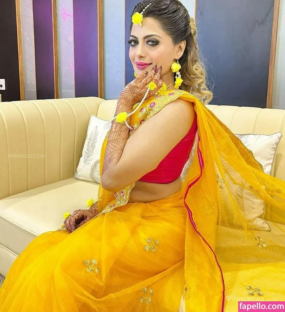 Suhaani Laskar Onlyfans Photo Gallery 