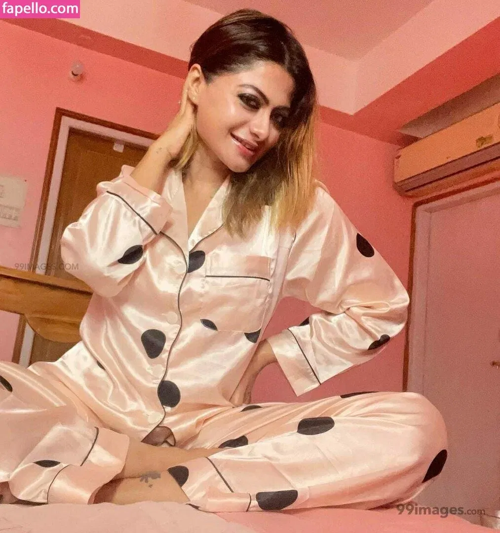 Suhaani Laskar Onlyfans Photo Gallery 