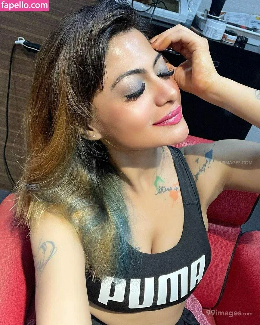 Suhaani Laskar Onlyfans Photo Gallery 