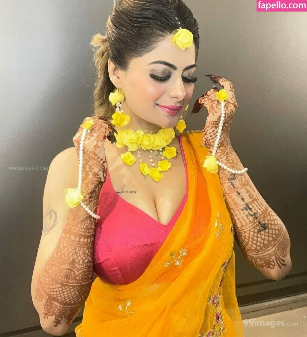 Suhaani Laskar Onlyfans Photo Gallery 