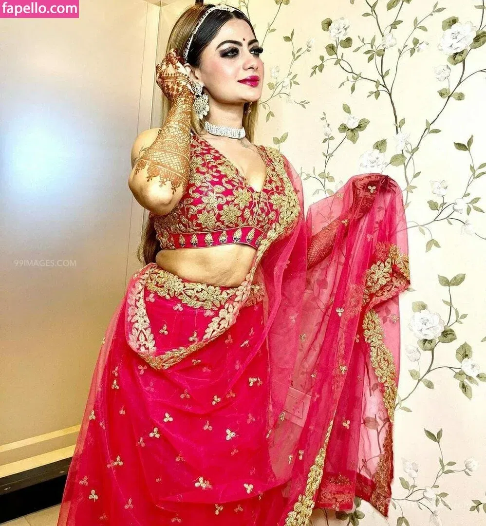 Suhaani Laskar Onlyfans Photo Gallery 