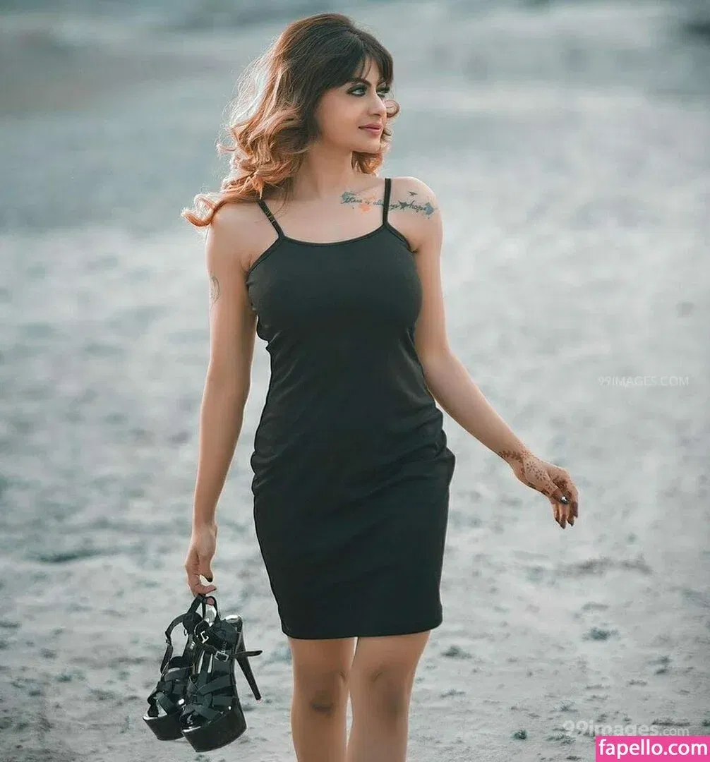 Suhaani Laskar Onlyfans Photo Gallery 