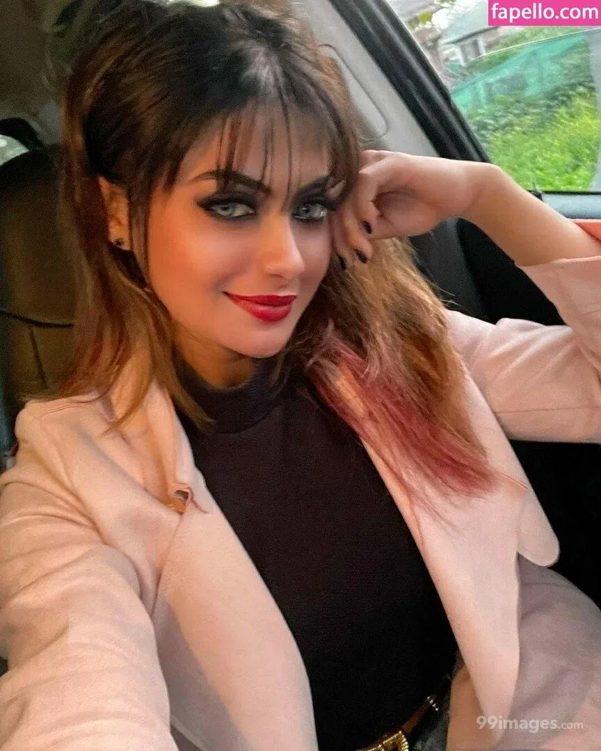 Suhaani Laskar Onlyfans Photo Gallery 