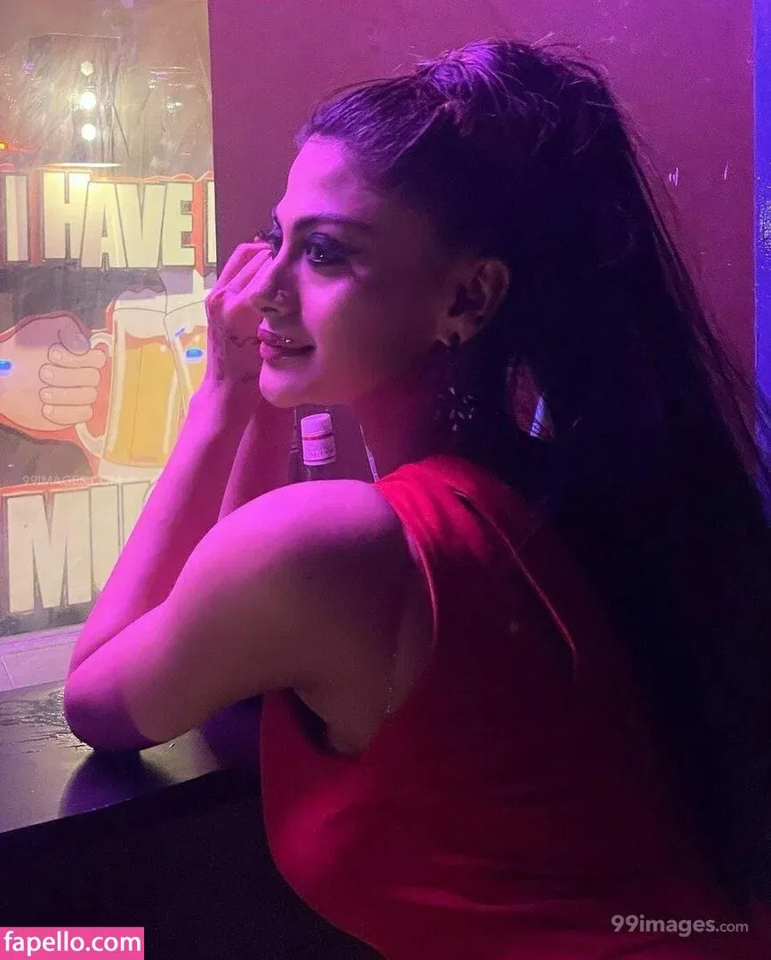 Suhaani Laskar Onlyfans Photo Gallery 