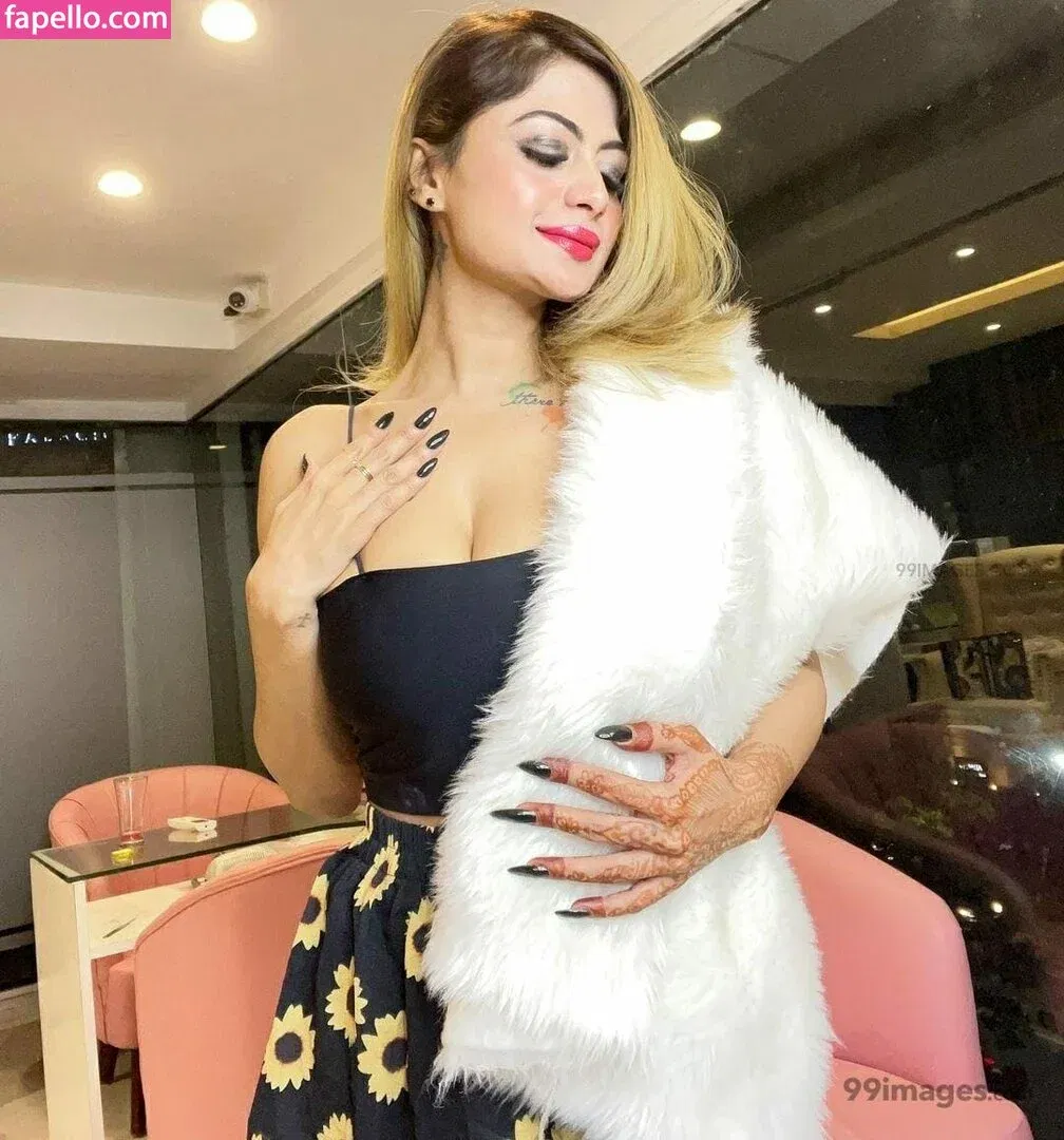 Suhaani Laskar Onlyfans Photo Gallery 