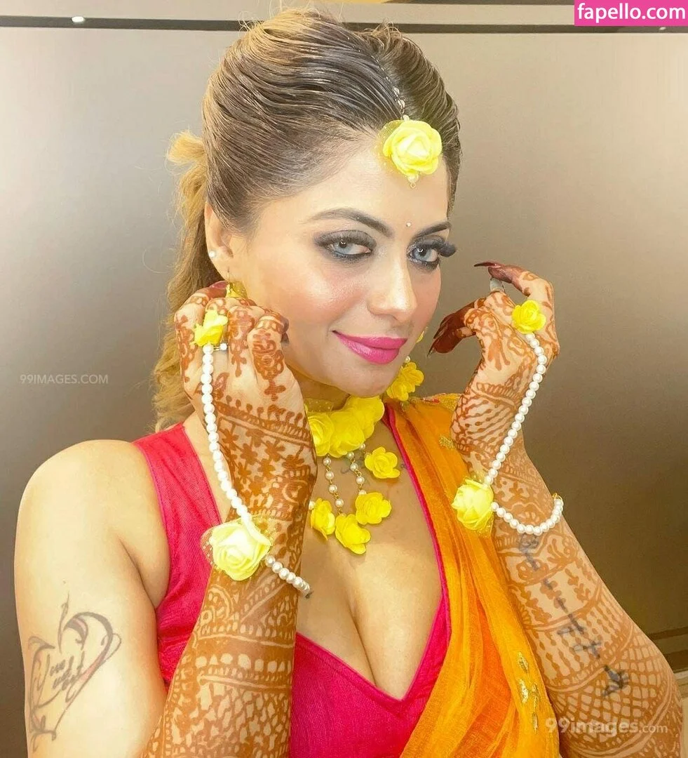 Suhaani Laskar Onlyfans Photo Gallery 