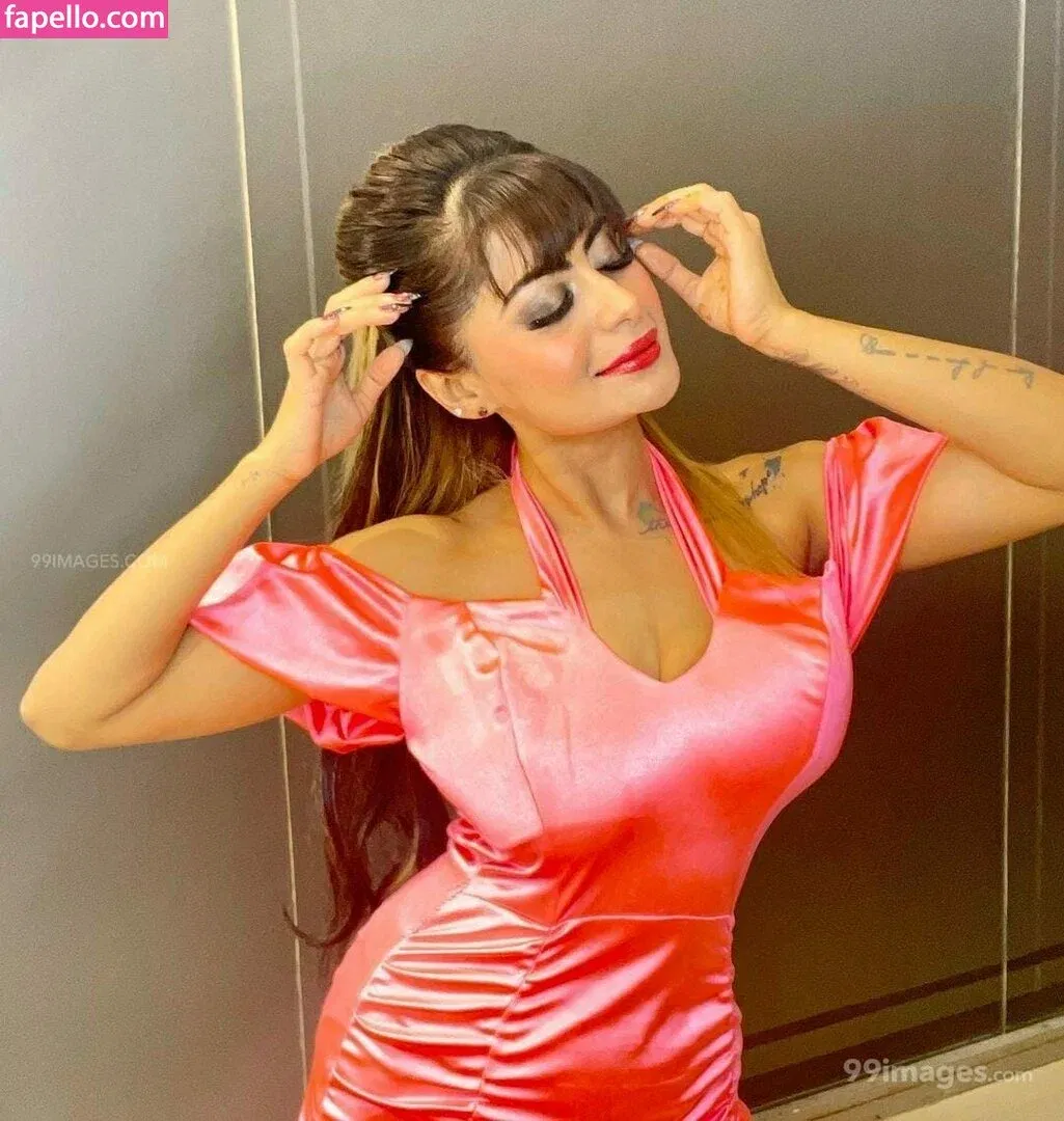 Suhaani Laskar Onlyfans Photo Gallery 