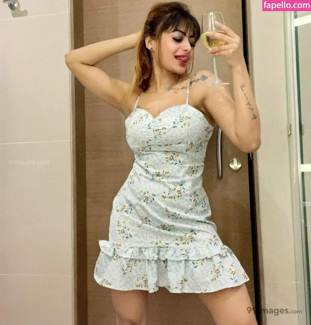 Suhaani Laskar Onlyfans Photo Gallery 