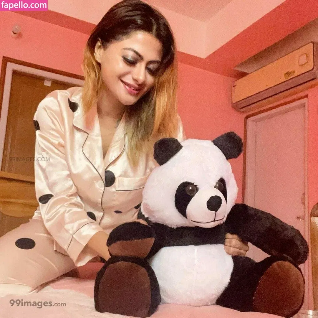 Suhaani Laskar Onlyfans Photo Gallery 