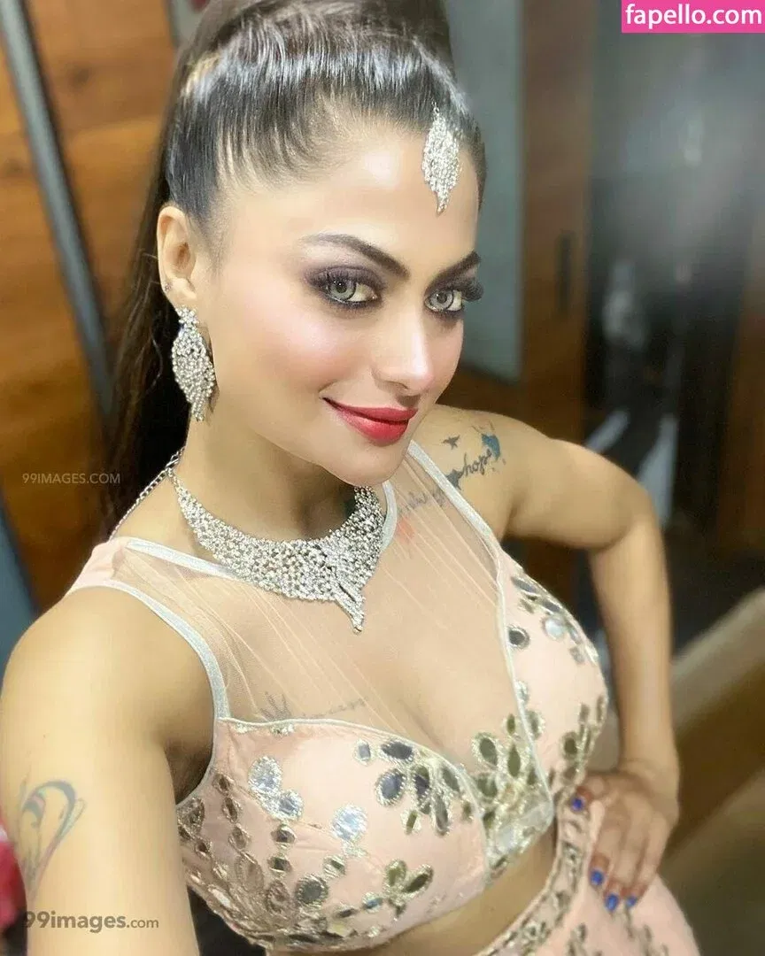 Suhaani Laskar Onlyfans Photo Gallery 