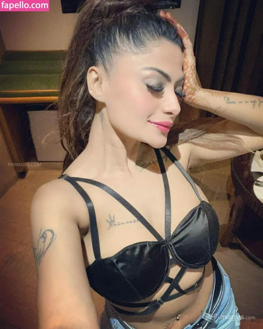 Suhaani Laskar Onlyfans Photo Gallery 