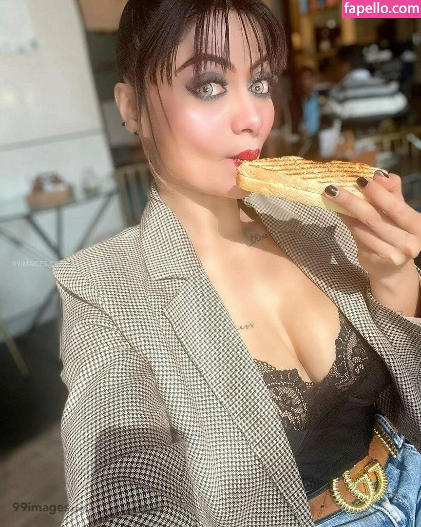 Suhaani Laskar Onlyfans Photo Gallery 