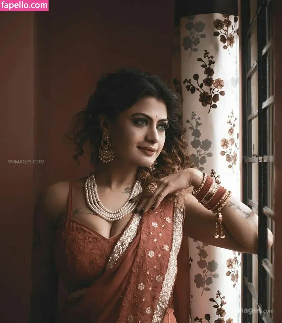 Suhaani Laskar Onlyfans Photo Gallery 