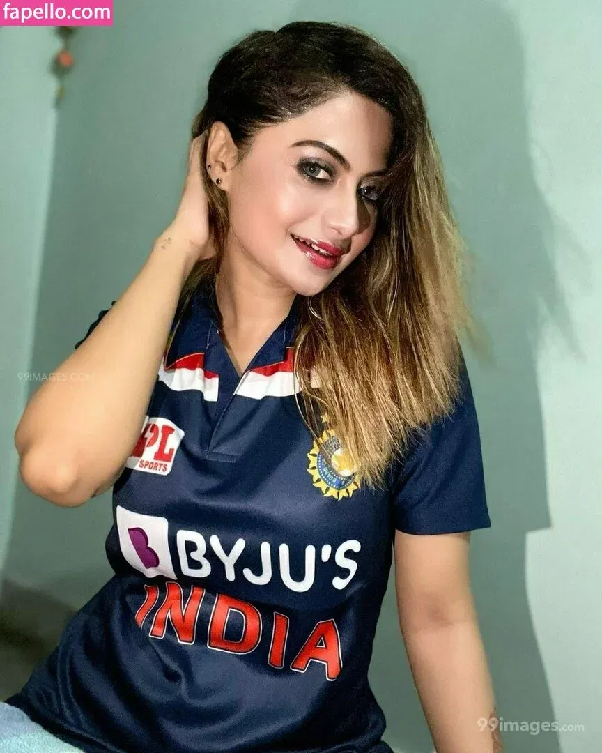 Suhaani Laskar Onlyfans Photo Gallery 