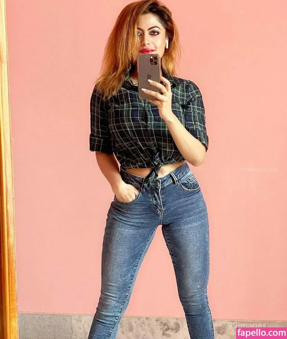 Suhaani Laskar Onlyfans Photo Gallery 