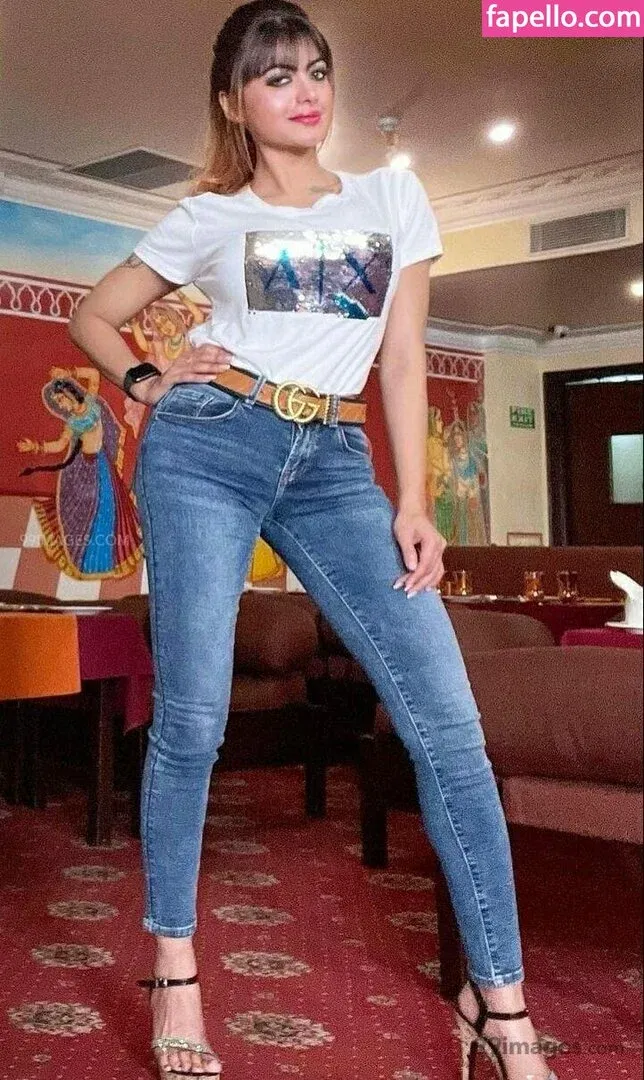 Suhaani Laskar Onlyfans Photo Gallery 