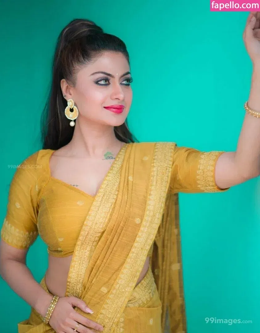 Suhaani Laskar Onlyfans Photo Gallery 