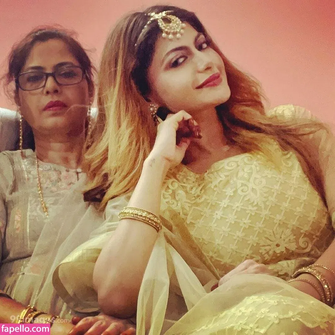 Suhaani Laskar Onlyfans Photo Gallery 