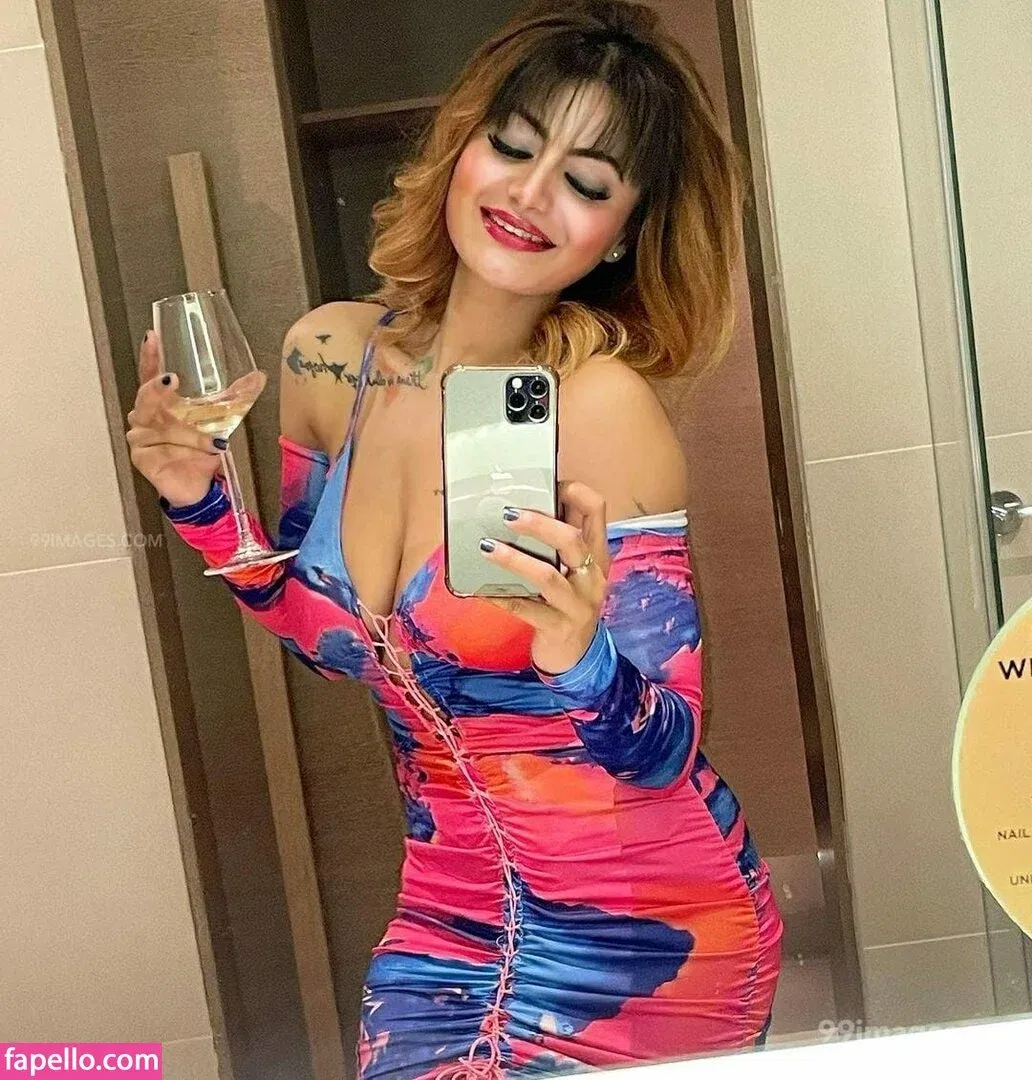 Suhaani Laskar Onlyfans Photo Gallery 