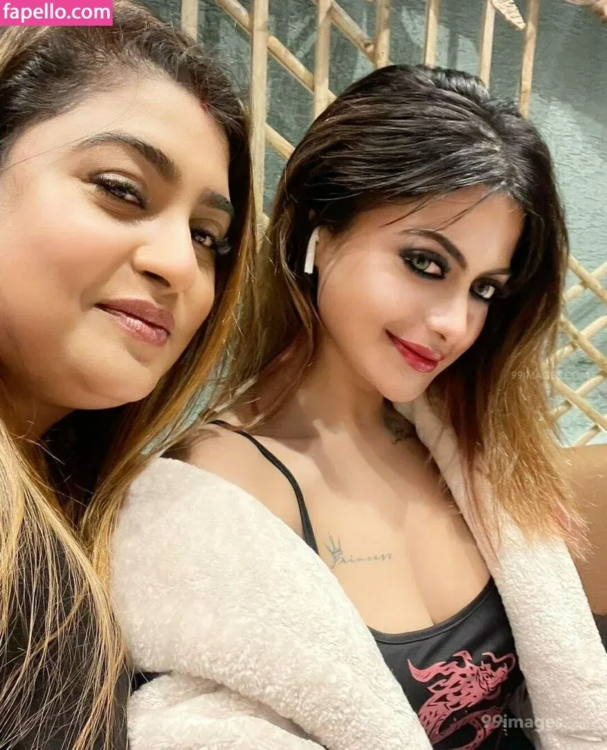 Suhaani Laskar Onlyfans Photo Gallery 