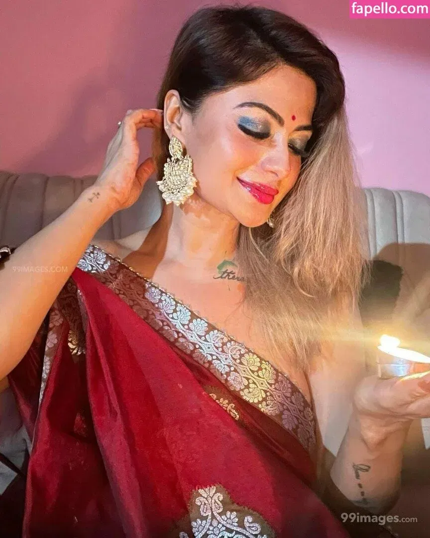 Suhaani Laskar Onlyfans Photo Gallery 