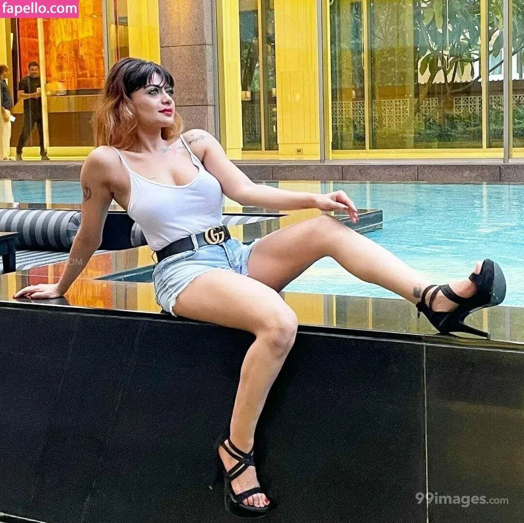 Suhaani Laskar Onlyfans Photo Gallery 