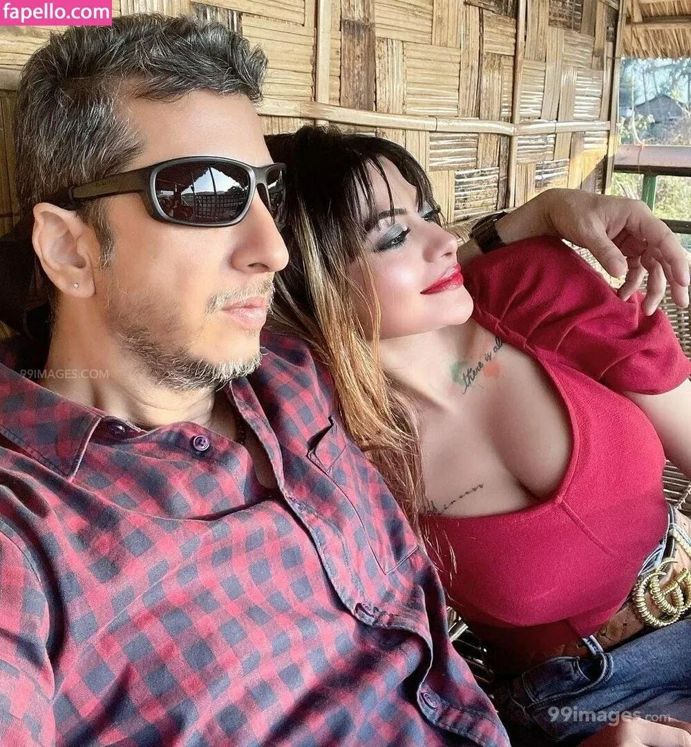 Suhaani Laskar Onlyfans Photo Gallery 