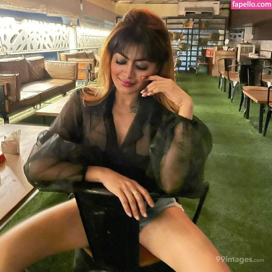 Suhaani Laskar Onlyfans Photo Gallery 