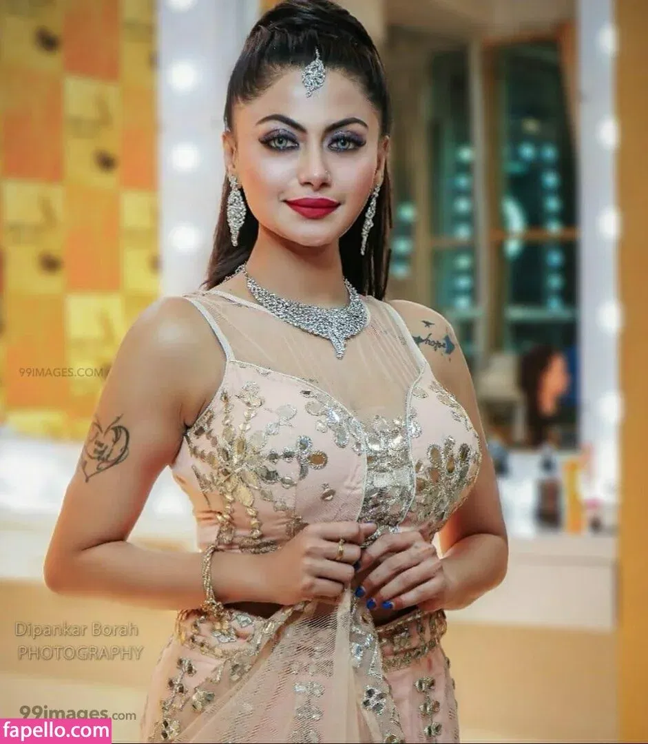 Suhaani Laskar Onlyfans Photo Gallery 