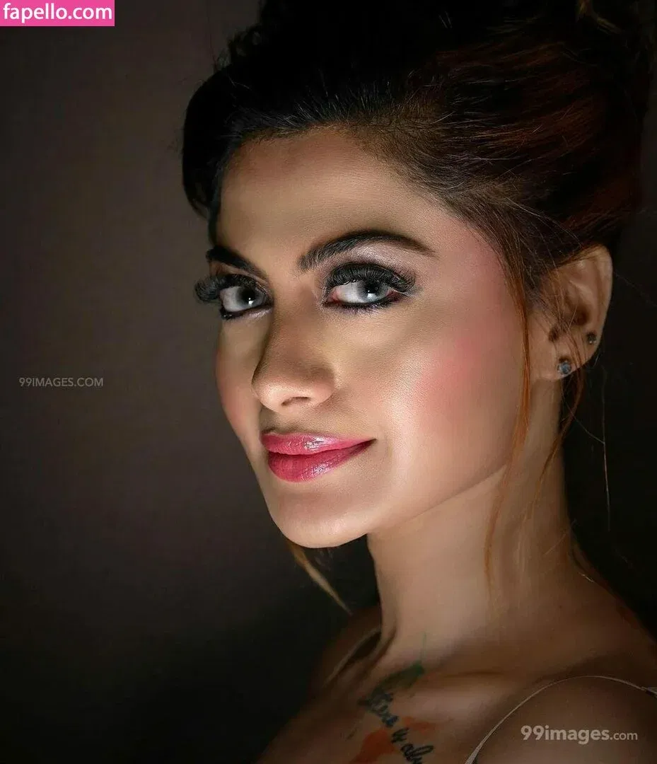 Suhaani Laskar Onlyfans Photo Gallery 