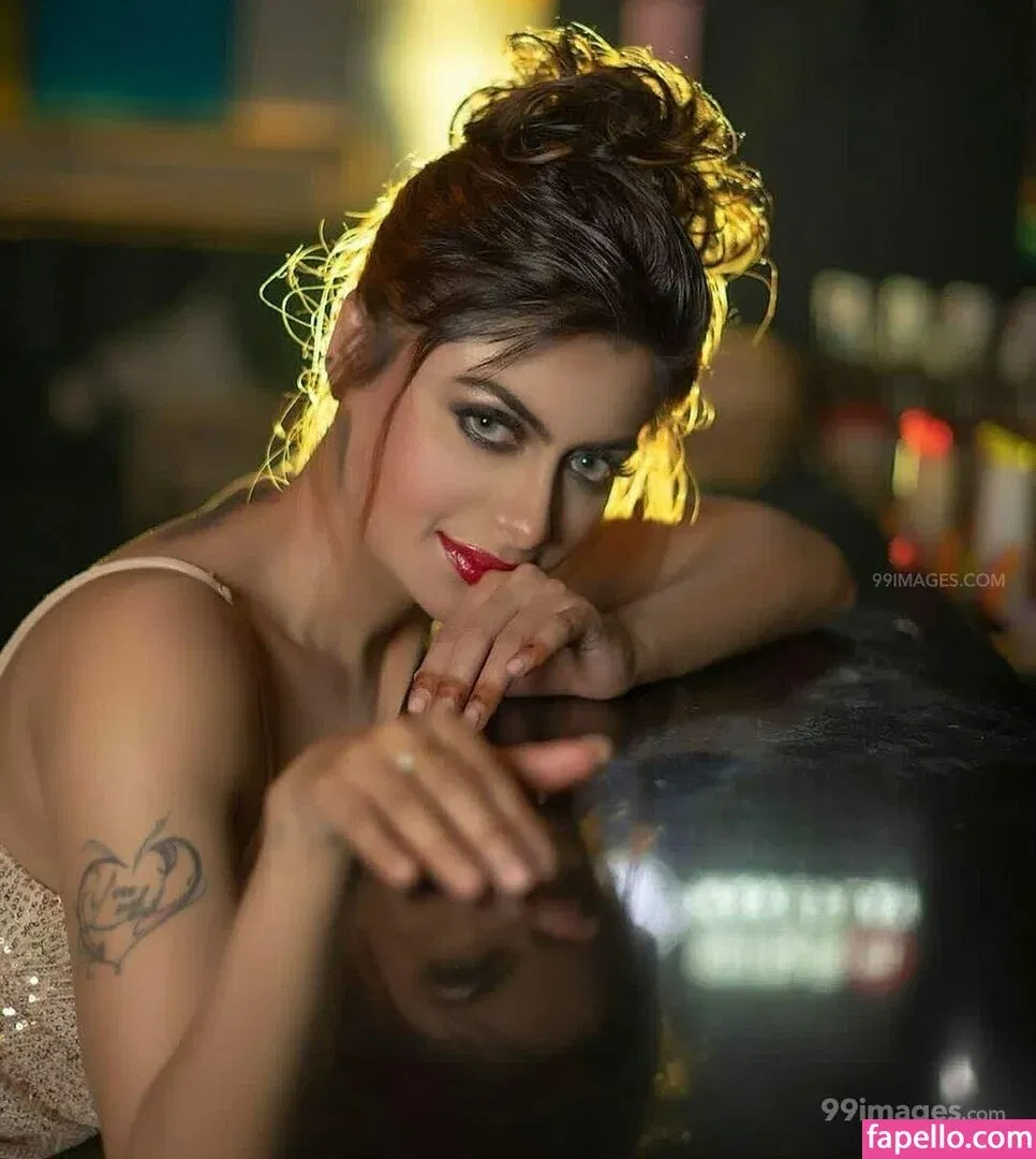 Suhaani Laskar Onlyfans Photo Gallery 