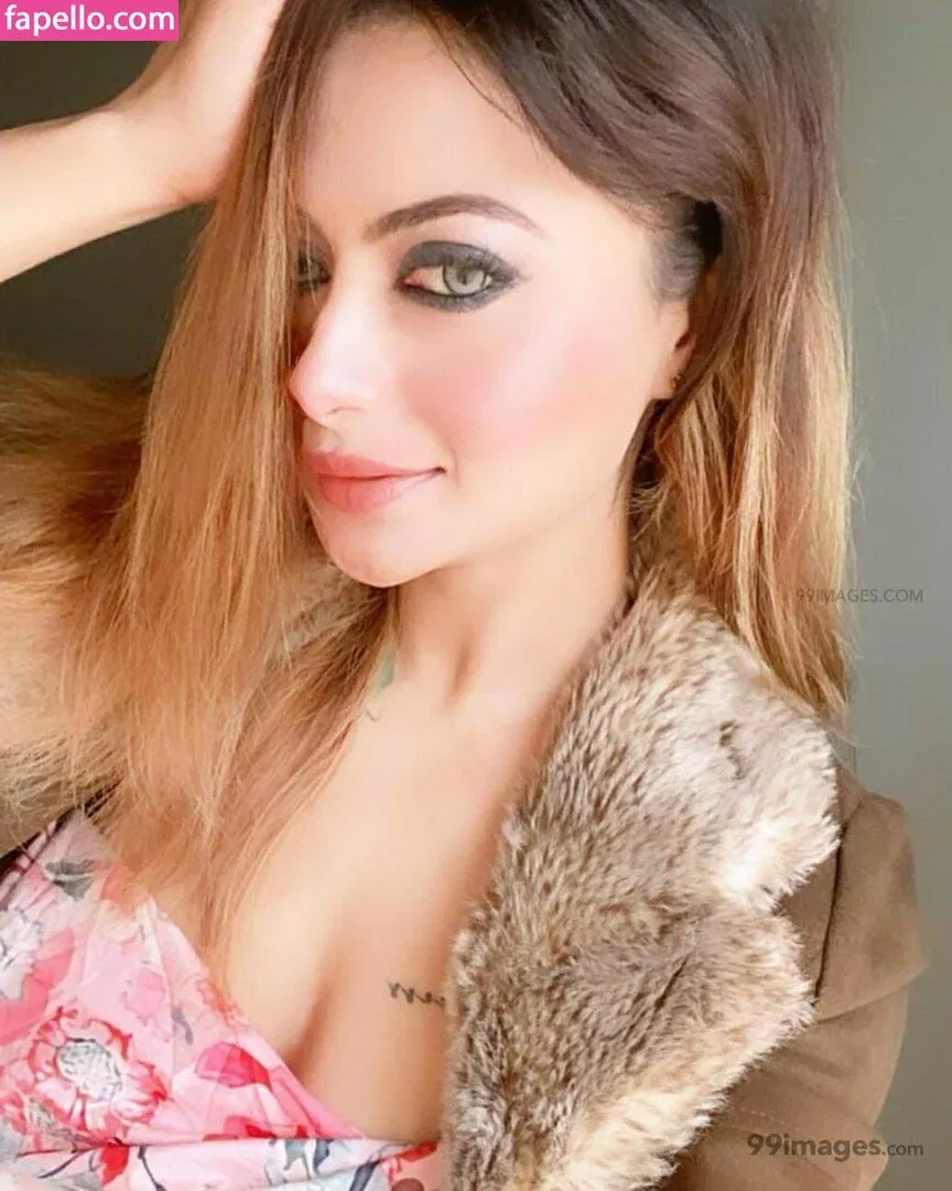 Suhaani Laskar Onlyfans Photo Gallery 