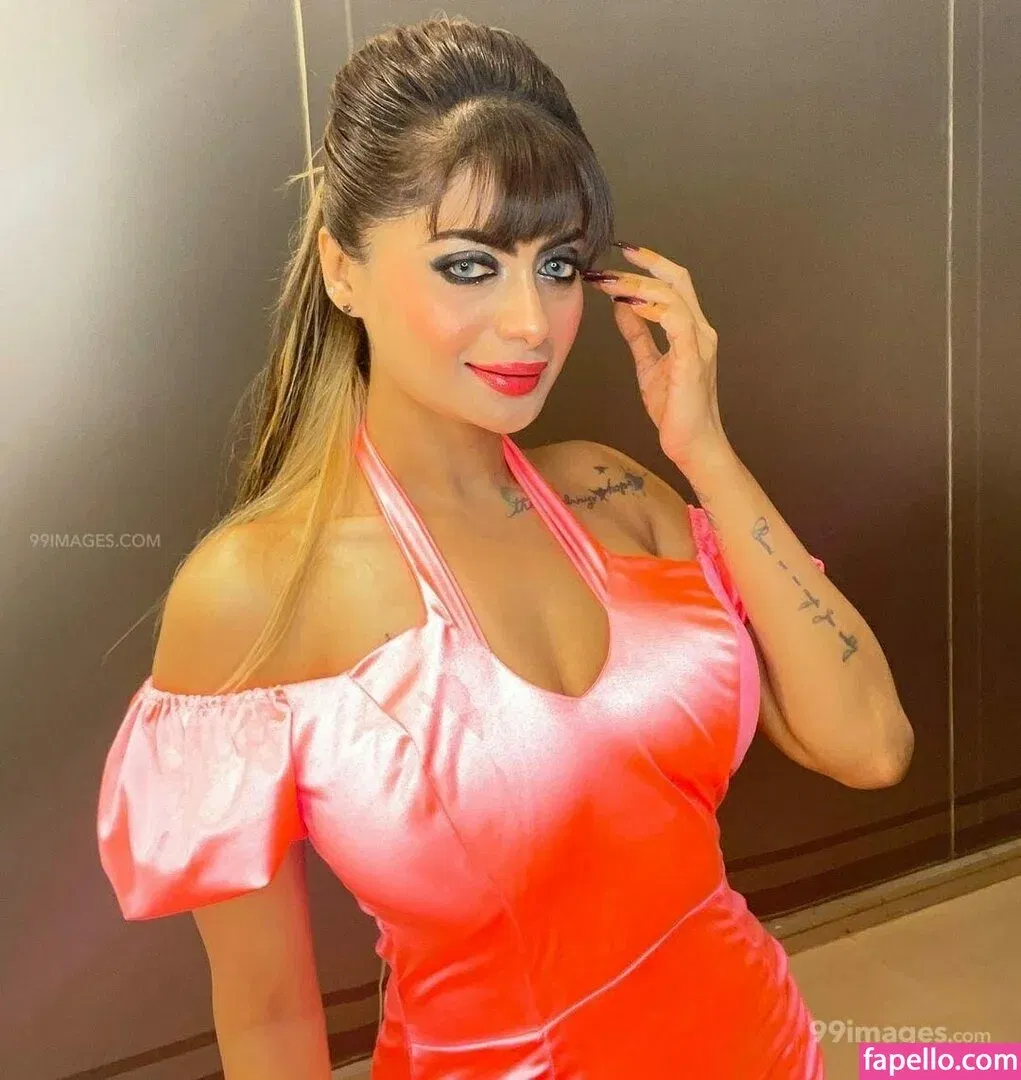 Suhaani Laskar Onlyfans Photo Gallery 