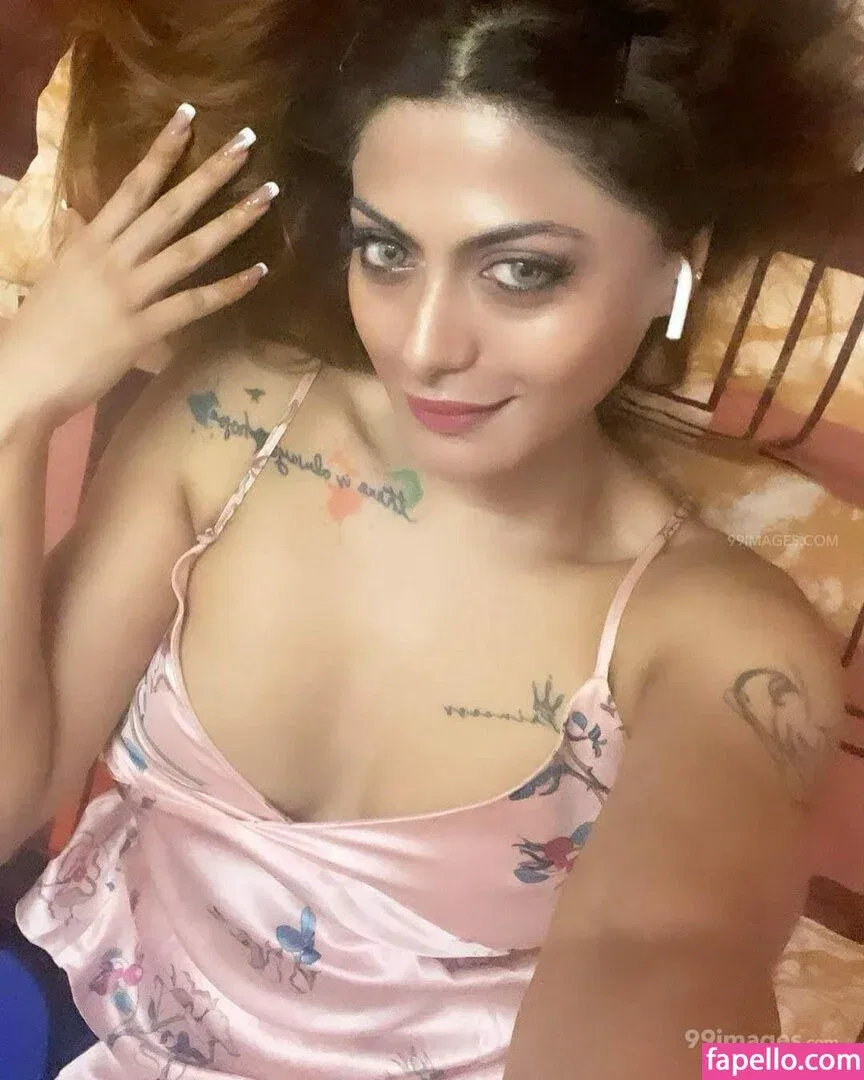 Suhaani Laskar Onlyfans Photo Gallery 