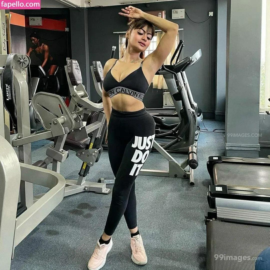 Suhaani Laskar Onlyfans Photo Gallery 