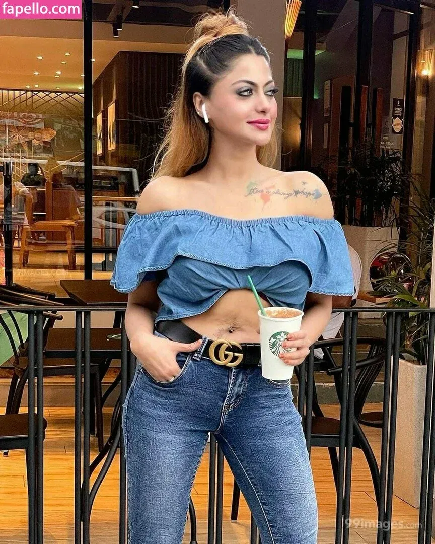 Suhaani Laskar Onlyfans Photo Gallery 