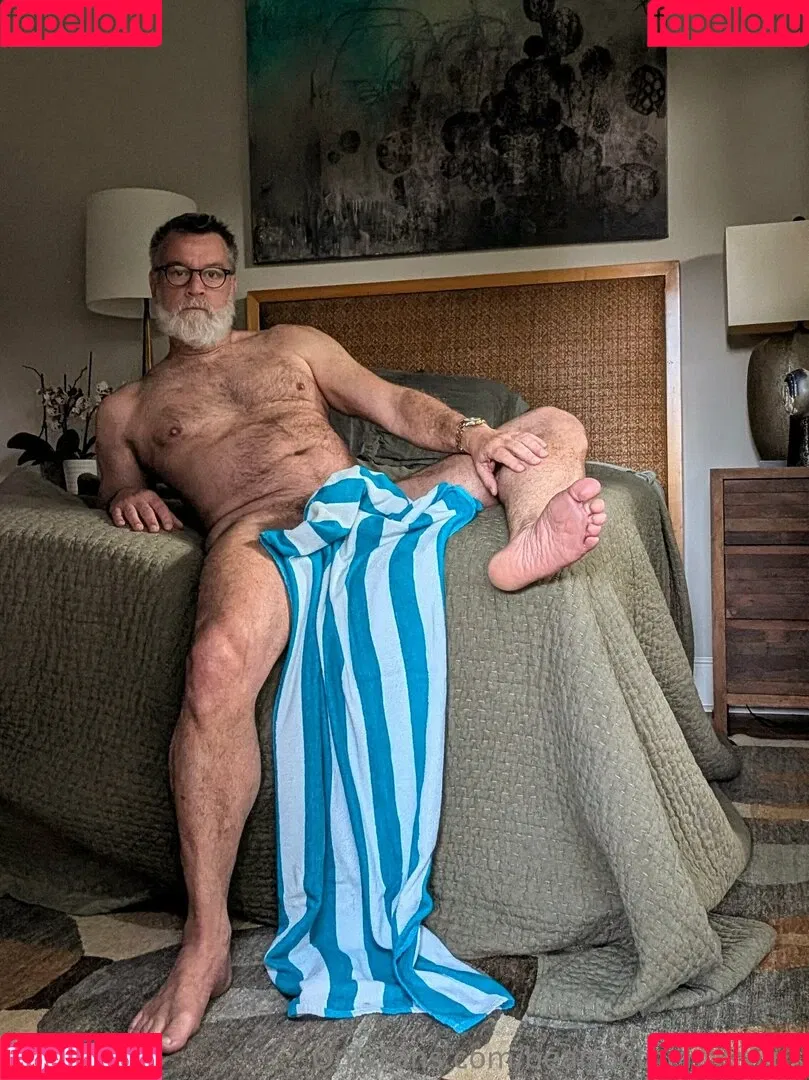 bearfoothunter1 / bearfoothunterplus Onlyfans Photo Gallery 