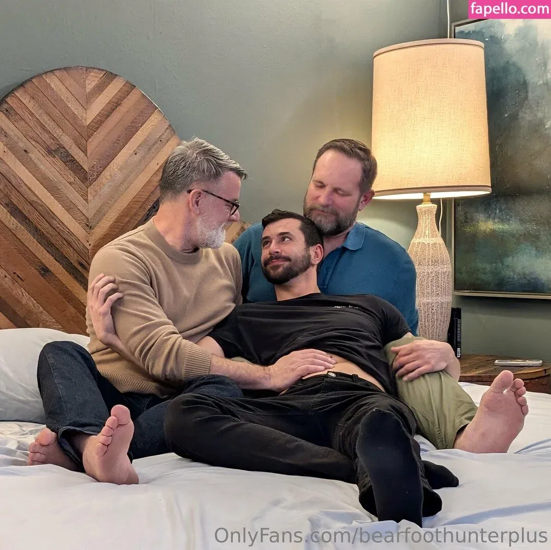 bearfoothunter1 / bearfoothunterplus Onlyfans Photo Gallery 