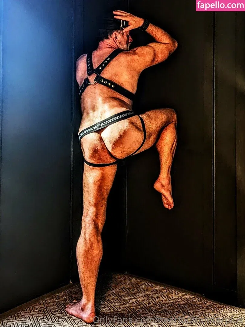 bearfoothunter1 / bearfoothunterplus Onlyfans Photo Gallery 