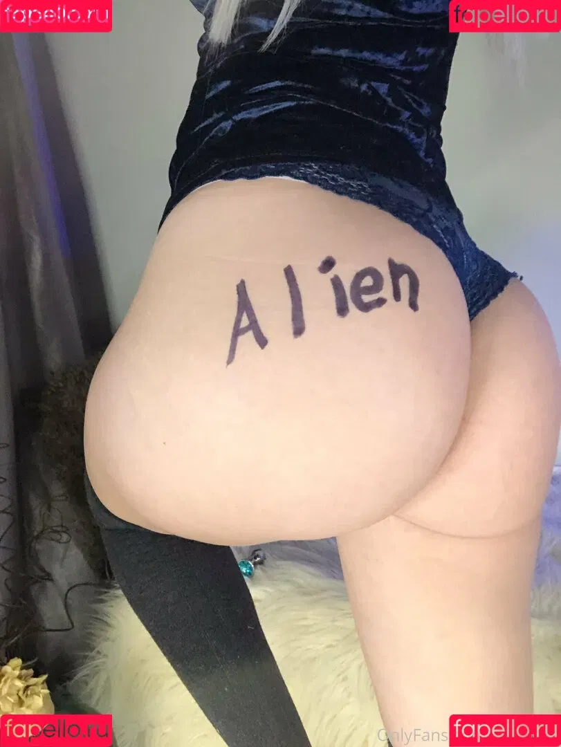 Ella_foxx / secret_girlfriend Onlyfans Photo Gallery 