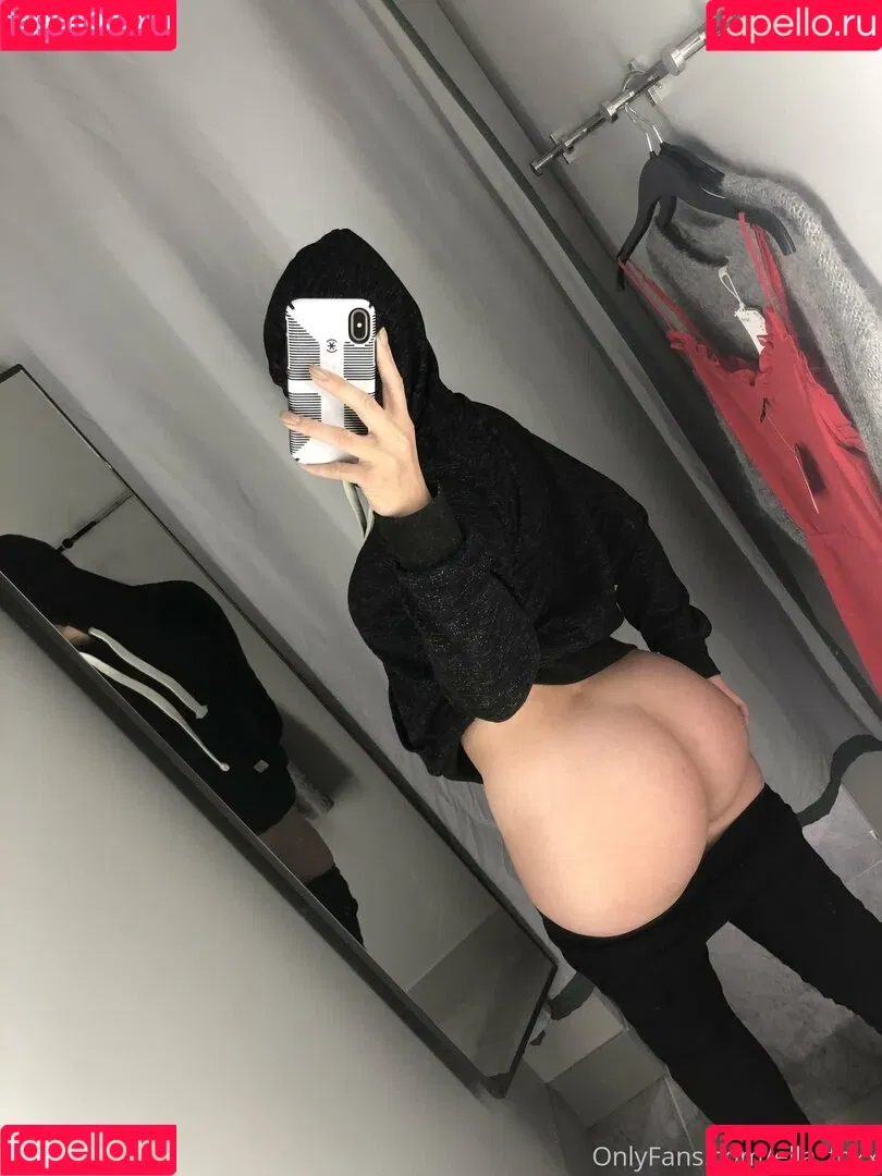 Ella_foxx / secret_girlfriend Onlyfans Photo Gallery 