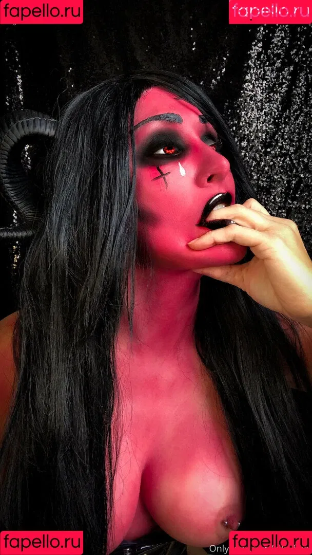 Ella_foxx / secret_girlfriend Onlyfans Photo Gallery 
